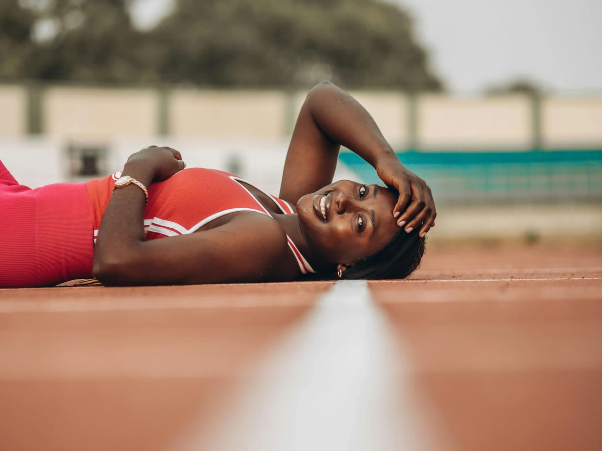 Lay on track